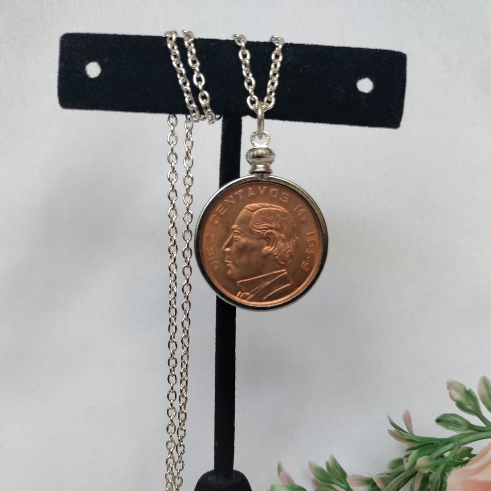 Fresh unique 1959 Mexico coin pendant necklace